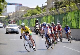 Avropa Oyunları çərçivəsində şose velosipedi yarışları start götürüb