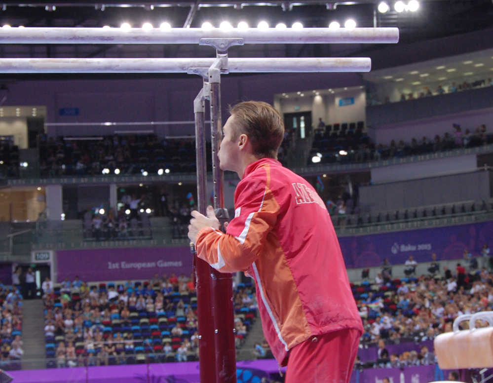 Azərbaycan gimnastı Oleq Stepko Avropa Oyunlarında paralel qollarda hərəkətlərdə qızıl medal qazandı  (FOTO)
