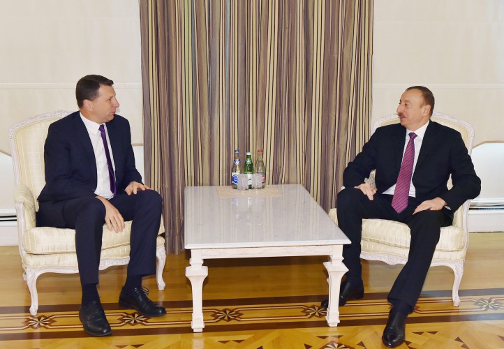 Ильхам Алиев встретился с новоизбранным президентом Латвии