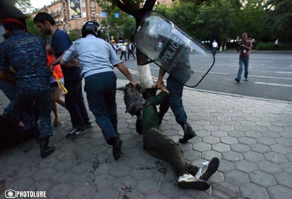 Yerevan polisi: "Bu dəfə daha sərt hərəkət edəcəyik"