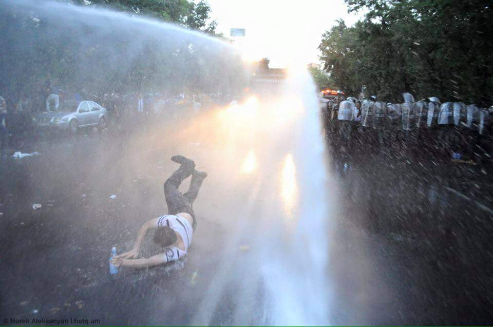 Protestors in Yerevan block central avenue, refuse to leave