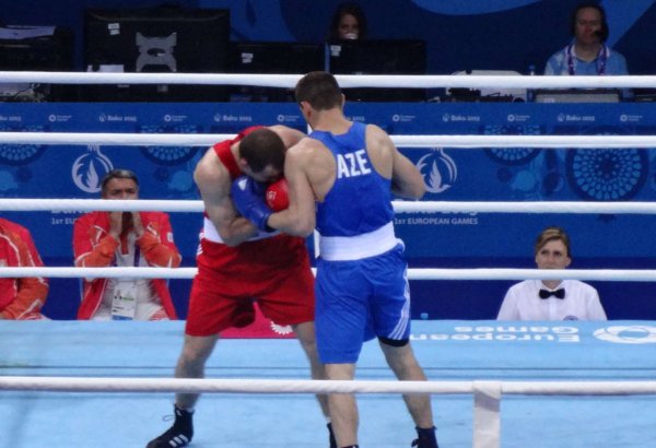Десять азербайджанских боксеров продолжают борьбу за «золото» Евроигр