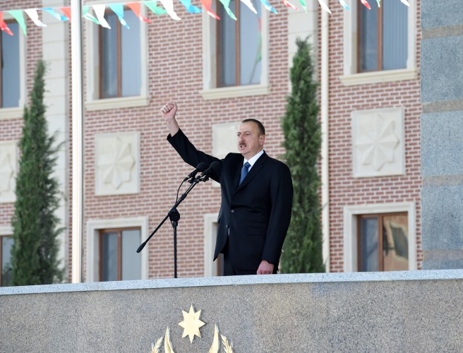 Prezident İlham Əliyev: “Biz öz torpağımızı heç kimə verməyəcəyik və heç vaxt bu vəziyyətlə barışmayacağıq” (FOTO)