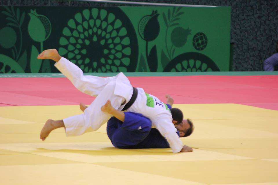 Azerbaijani judoka advances to 1/4 finals at Baku 2015