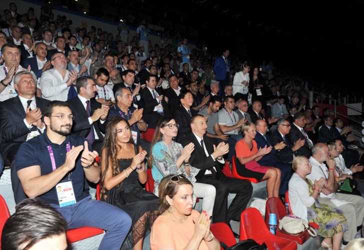 Президент Ильхам Алиев наградил боксеров, победивших на Евроиграх (ВИДЕО, ФОТО)