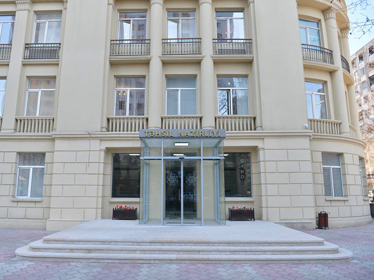 Azerbaijan's Ministry of Education talks rumors on educational process suspension