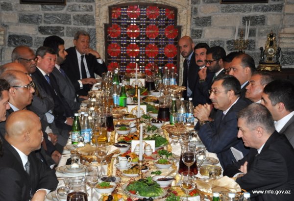 Для Азербайджана важны всесторонние связи с мусульманскими странами - МИД