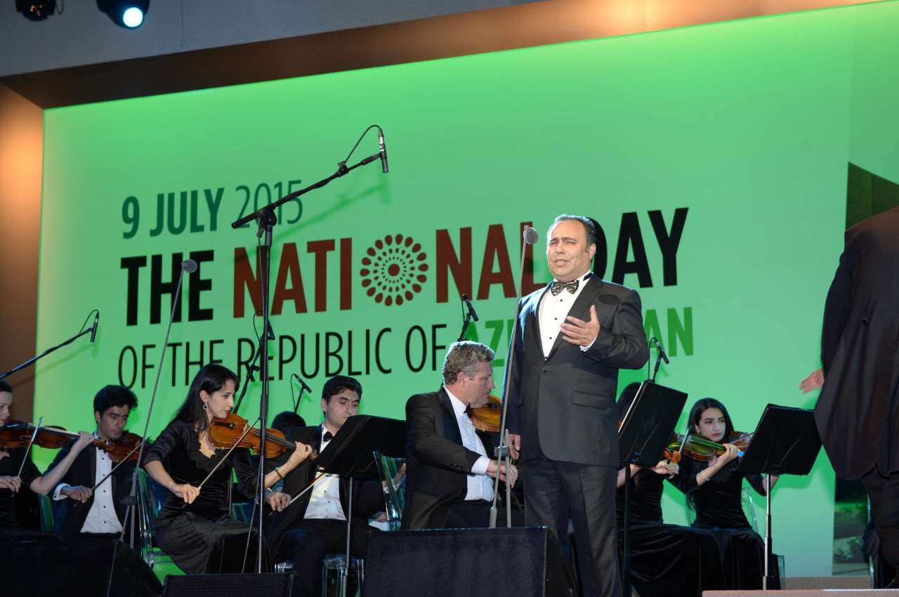 Heydar Aliyev Foundation holds concert within Azerbaijan’s National Day in Expo Milano 2015 (PHOTO)