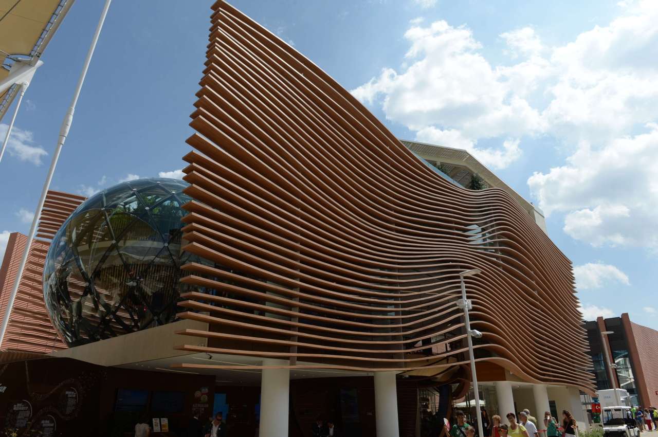 При организации Фонда Гейдара Алиева на выставке Milan Expo 2015 в рамках "Национального дня" Азербайджана состоялась концертная программа  (ФОТО)