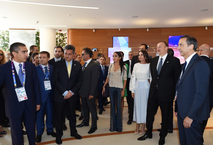 Ilham Aliyev with family attends "National day" ceremony of Azerbaijan's pavilion at "Expo Milano 2015"