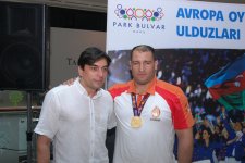 “Park Bulvar”, “Shokki Mokki” və “Day.Az”-ın təşkilati dəstəyi ilə Avropa Oyunları çempionlarının avtoqraf-sessiyası keçirildi (FOTO)