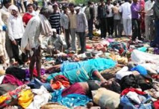 Hindistanda bayram zamanı yaranan basabasda 22 nəfər ölüb