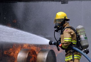 США направили более 100 человек в помощь пожарным Австралии