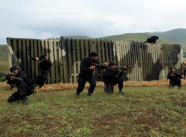 Zakur Həsənov: Silahlı Qüvvələrimiz müqəddəs günün yaxınlaşması üçün inamla çalışır (FOTO + VİDEO)