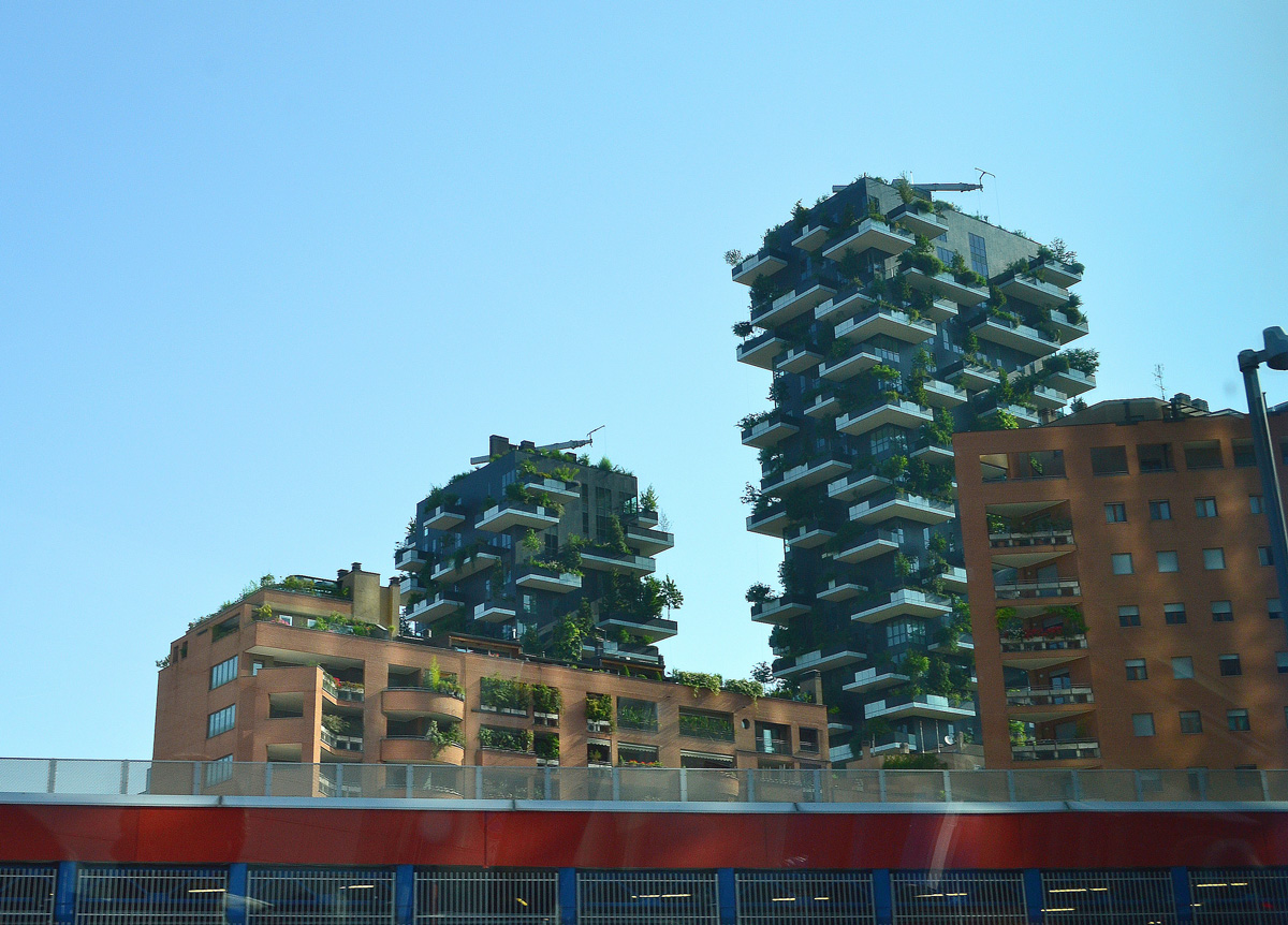 Милан: Дома с тропическими лесами, или еще раз про актуальность озеленения (ФОТО, часть 1)