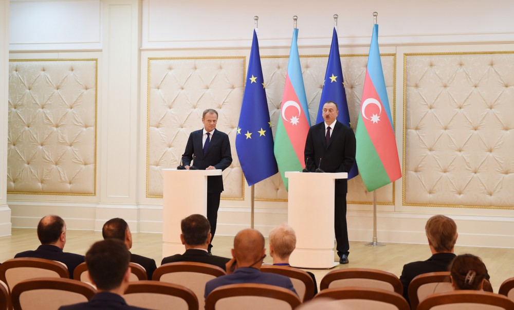 Ilham Aliyev welcomes president of European Council, praises Azerbaijan-EU relations (UPDATE)