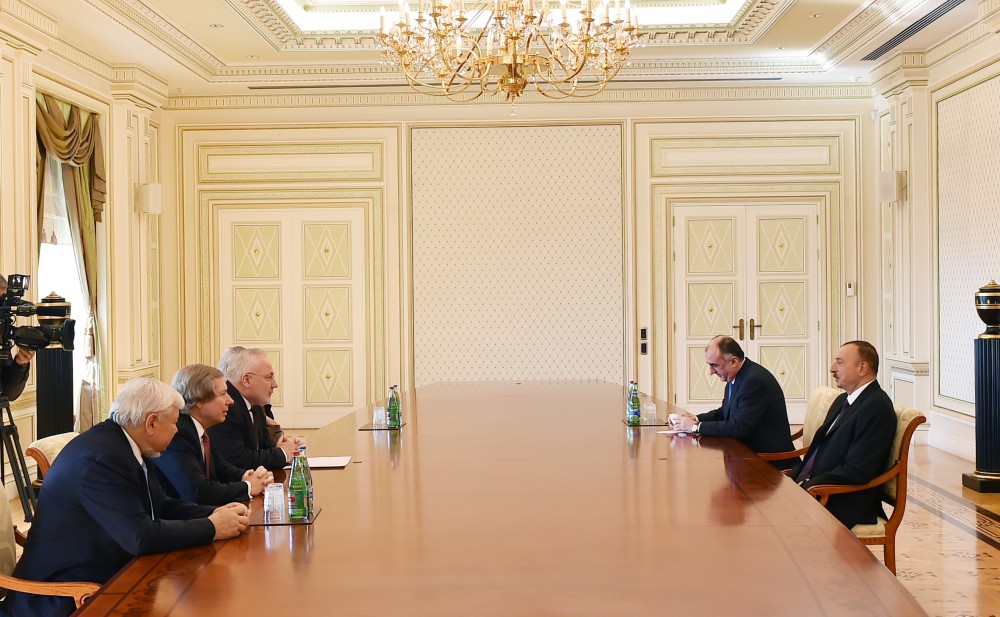 Prezident İlham Əliyev ATƏT-in Minsk qrupunun həmsədrlərini qəbul edib