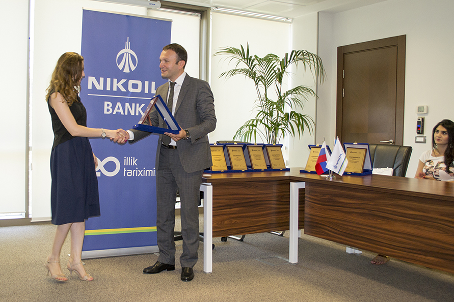 NIKOIL | Bank поздравил журналистов с Днем национальной печати Азербайджана  (ФОТО)