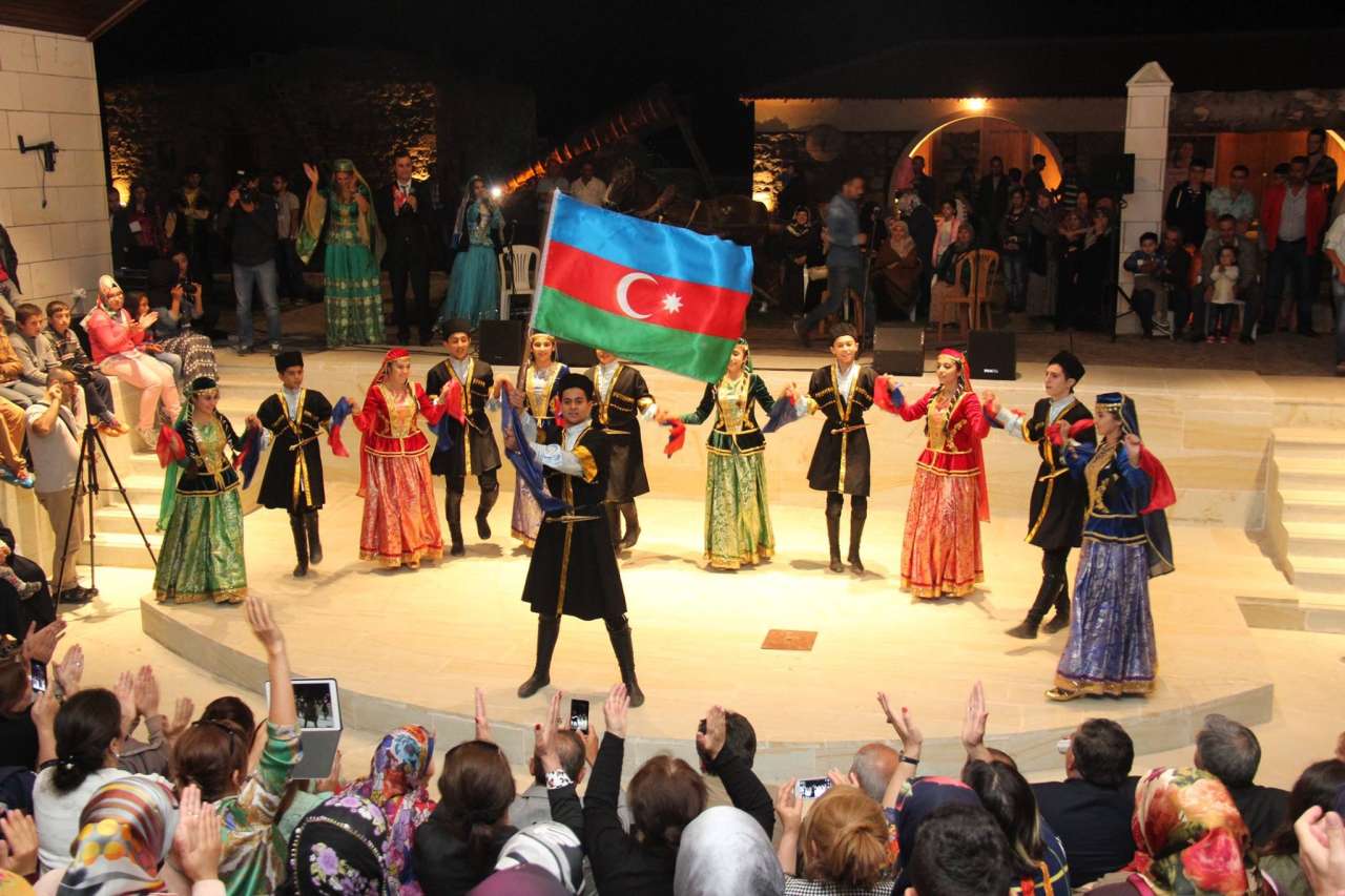 Грандиозный вечер Азербайджана в Байбурте (ФОТО)
