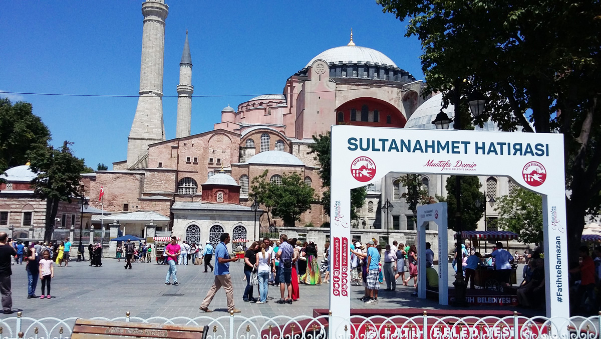 Названо количество иранских туристов, посетивших Турцию в январе