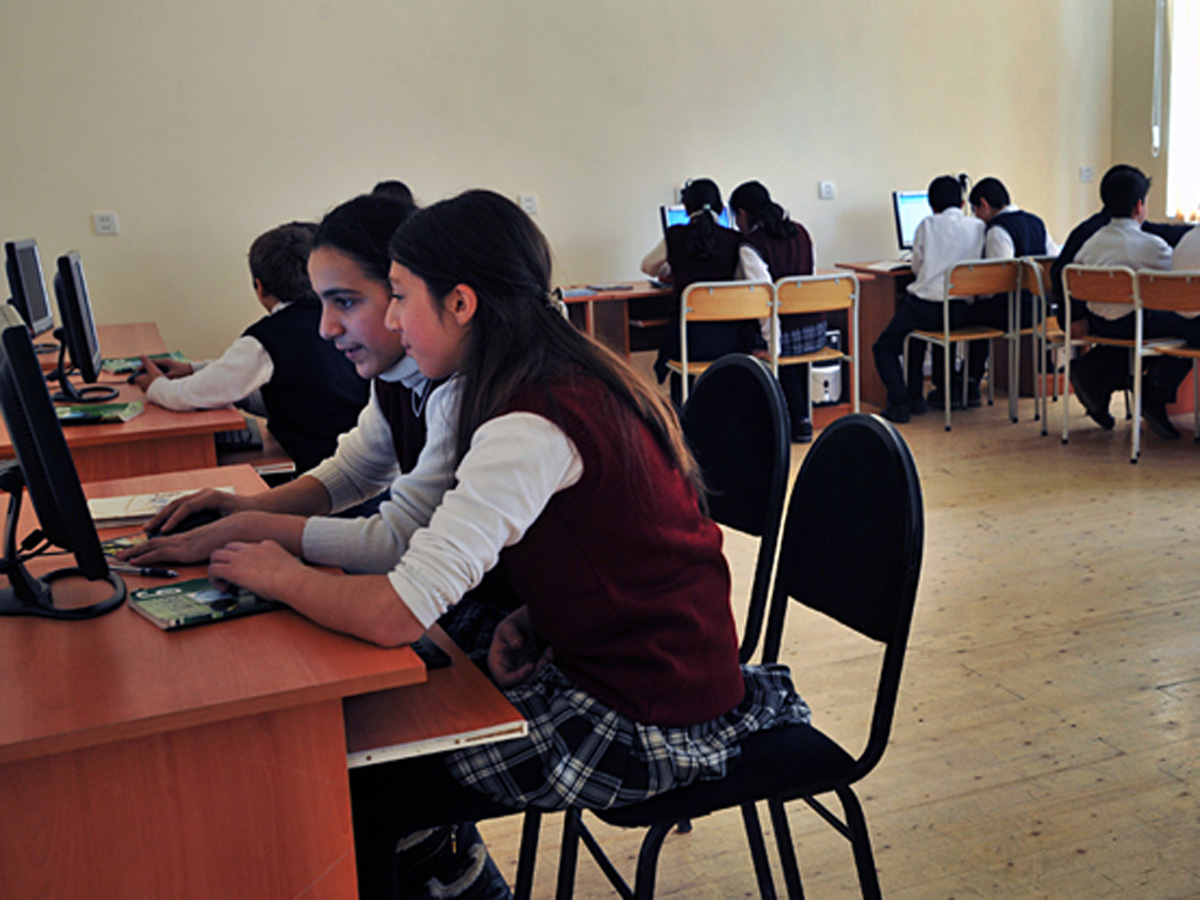 В Азербайджане будет создан банк данных талантливых учеников
