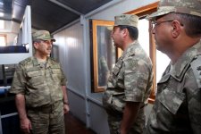 Azerbaijani defense minister visits border areas (PHOTO)
