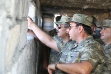 Азербайджан своей военной мощью намного превосходит врага - министр