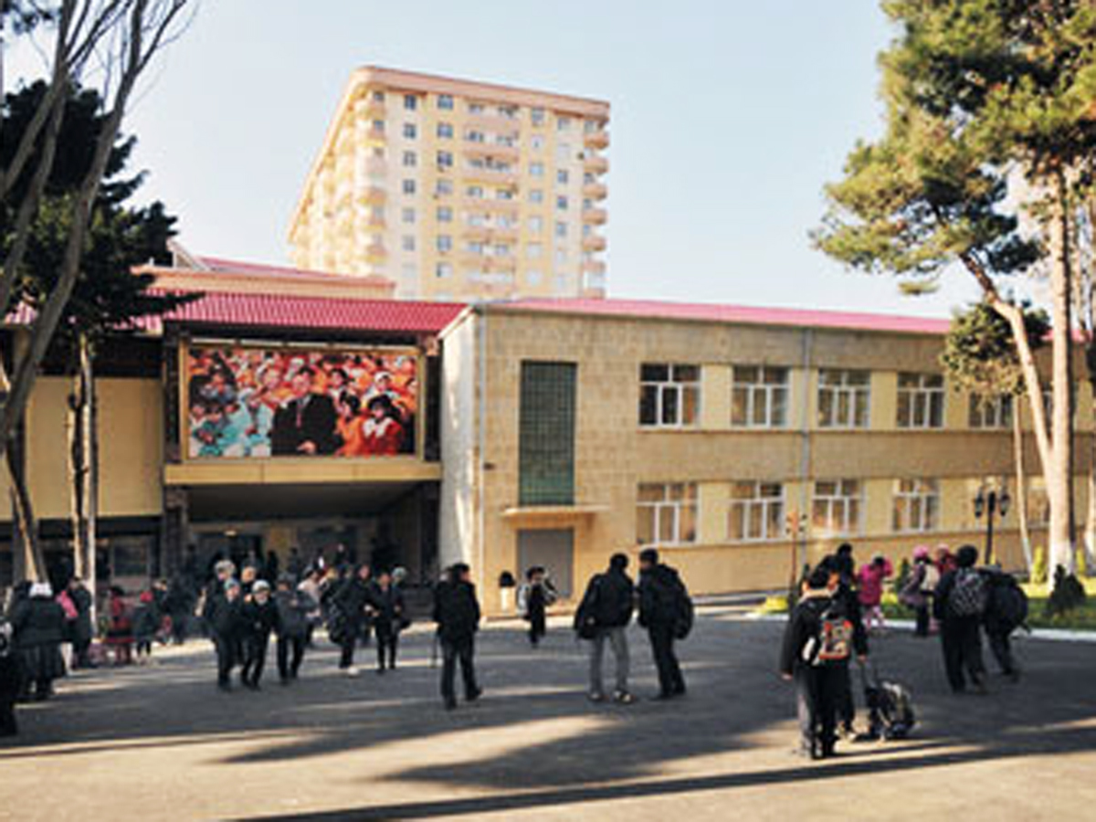 В Азербайджане 338 школ на русском языке — замминистра