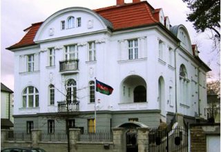 Посольство Азербайджана в Германии осудило попытки политизации убийства журналиста Расима Алиева