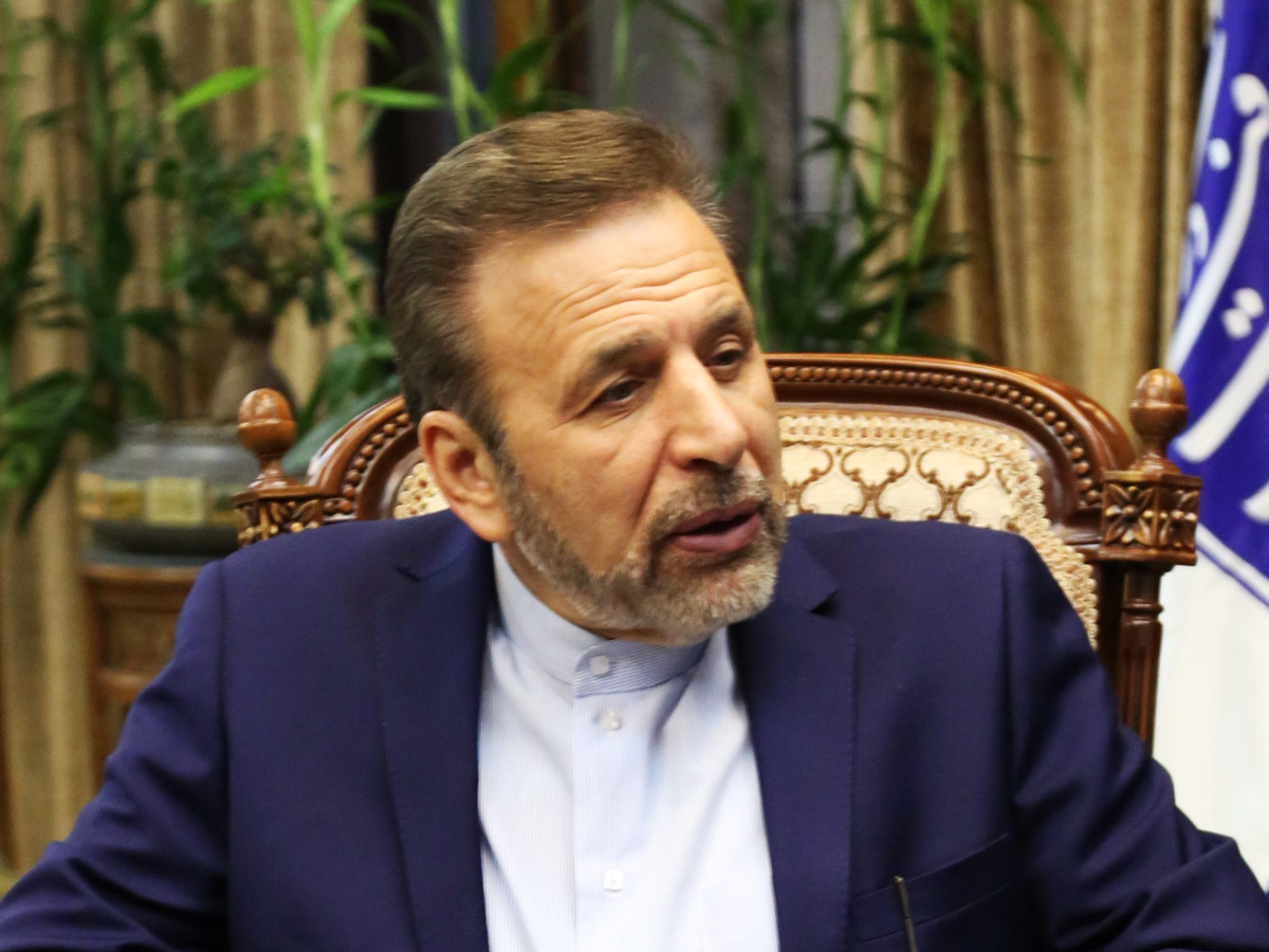 Bakan Vaezi: “İran ve Azerbaycan’ın finansal kurumlar arasında işbirliğini artırması lazım”