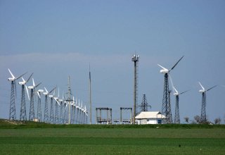 Azerbaijan discusses possible joining of Qatar in building wind farms in liberated areas