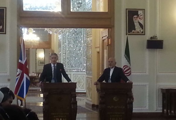 British, Iranian FMs join in press conference in Tehran (PHOTO)