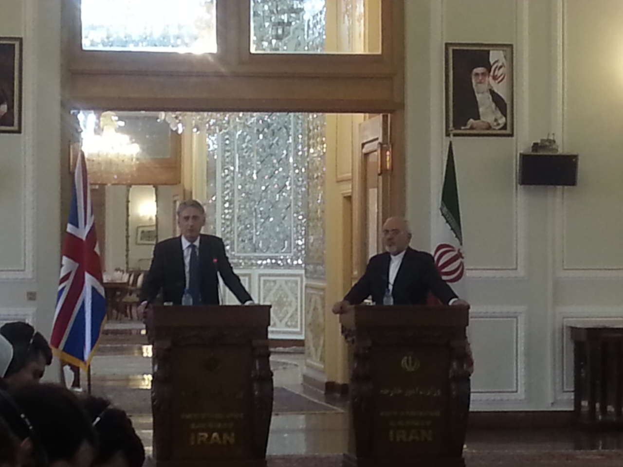 Iran, Britain have a lot to do together - Iranian, British FMs presser