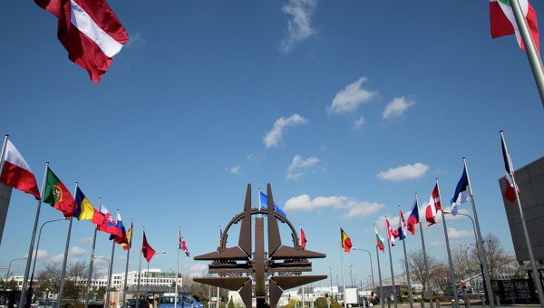 NATO: Rusya görüşmeleri baltalıyor