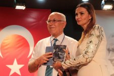 В Турции презентованы книги азербайджанской поэтессы (ФОТО)