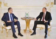 Президент Ильхам Алиев: Азербайджан настроен на продолжение эффективного и успешного развития двусторонних отношений с Россией