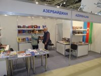 Азербайджанские книги вызвали большой интерес в Москве (ФОТО)