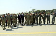 Министр обороны Азербайджана ознакомился с готовностью боевой авиации (ФОТО, ВИДЕО)