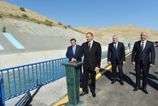 Ильхам Алиев принял участие в церемонии подачи воды из канала Тахтакерпю-Джейранбатан в Сиязаньском районе (ФОТО)