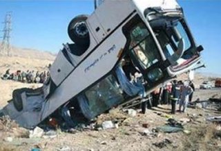 Kayseri'de yolcu otobüsü devrildi: 23 yaralı