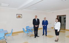Ильхам Алиев ознакомился с состоянием одной из бакинских школ после ремонта (ФОТО)