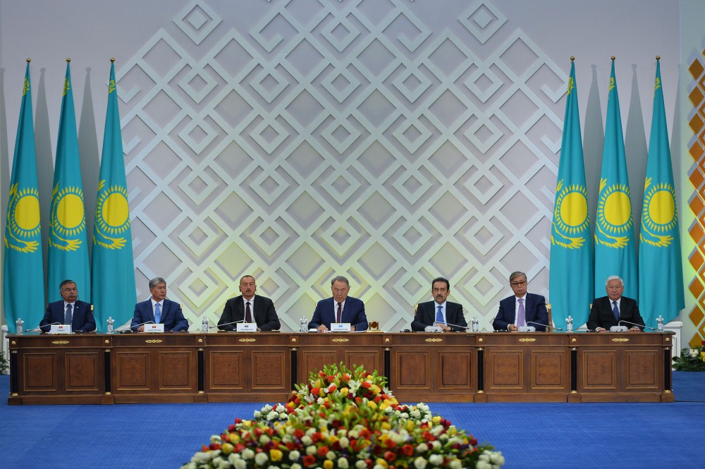 Президент Азербайджана принял участие в торжественной церемонии по случаю  550-летнего юбилея Казахского ханства