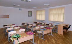 Президент Азербайджана ознакомился с условиями в бакинской школе-лицее №264 после ремонта (ФОТО)