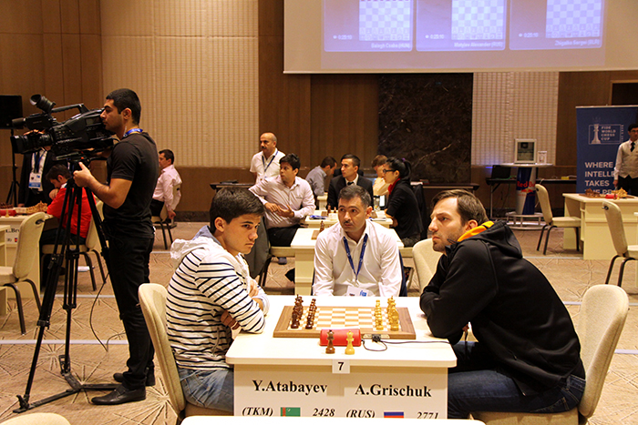 Азербайджанские гроссмейстеры вышли во второй круг Кубка мира по шахматам (ФОТО)