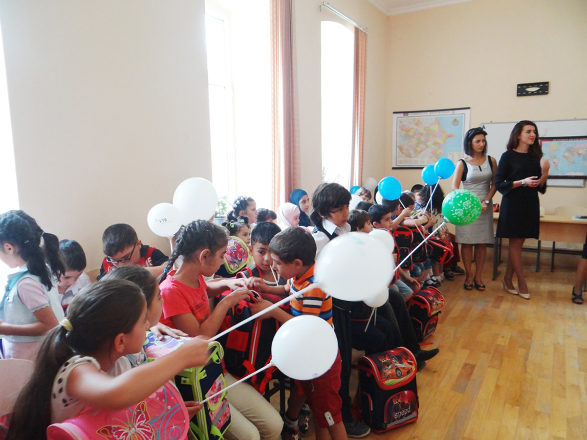 Банк ВТБ (Азербайджан) поздравил школьников с началом нового учебного года