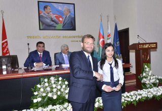 Бакинская высшая школа нефти достигла больших успехов – глава BP Azerbaijan