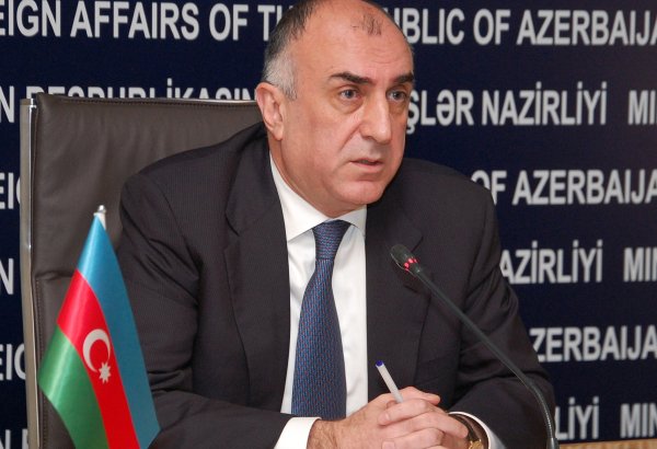 Глава МИД Азербайджана принял новоназначенного посла Германии