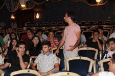"Чего хочет молодежь?"  - дискуссия в бакинском театре (ФОТО)