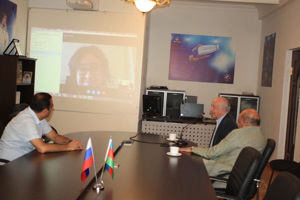 Виртуальная встреча в Баку представителей музеев (ФОТО)