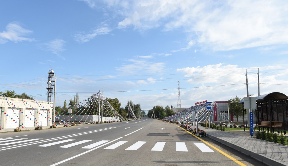 Президент Ильхам Алиев принял участие в открытии автодороги Агсу-Кюрдамир